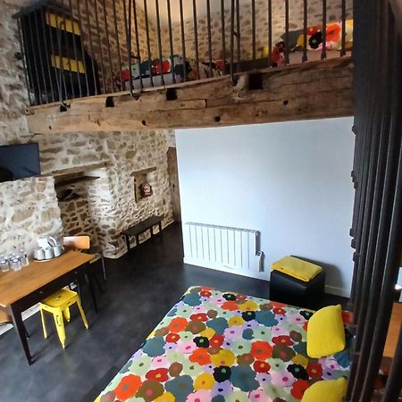 Les Chambres Du Couraud Saint-Aubin-des-Ormeaux Екстериор снимка